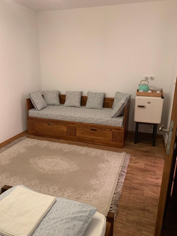 Szazesztendos Reveszhaz Apartman Сигетмоноштор Экстерьер фото